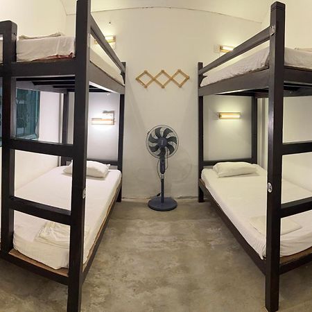 Bunk 15 Hiriketiya Hostel Dikwella Luaran gambar