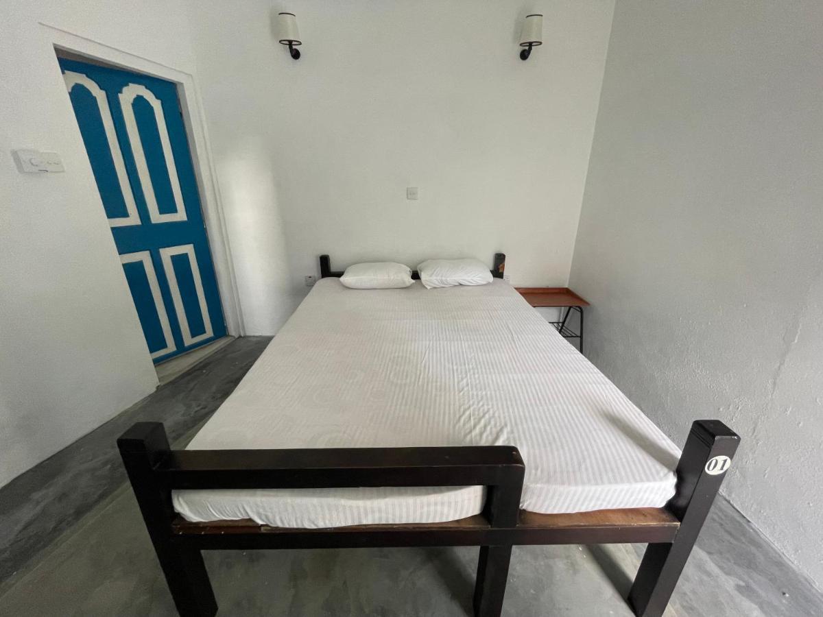 Bunk 15 Hiriketiya Hostel Dikwella Luaran gambar