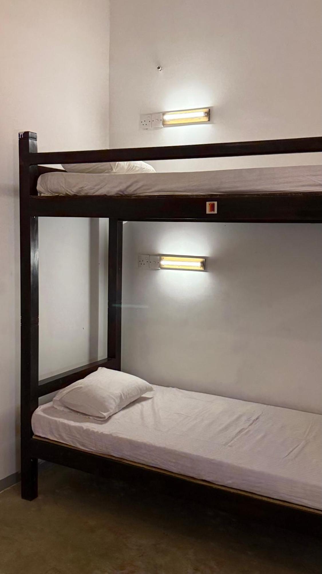Bunk 15 Hiriketiya Hostel Dikwella Luaran gambar
