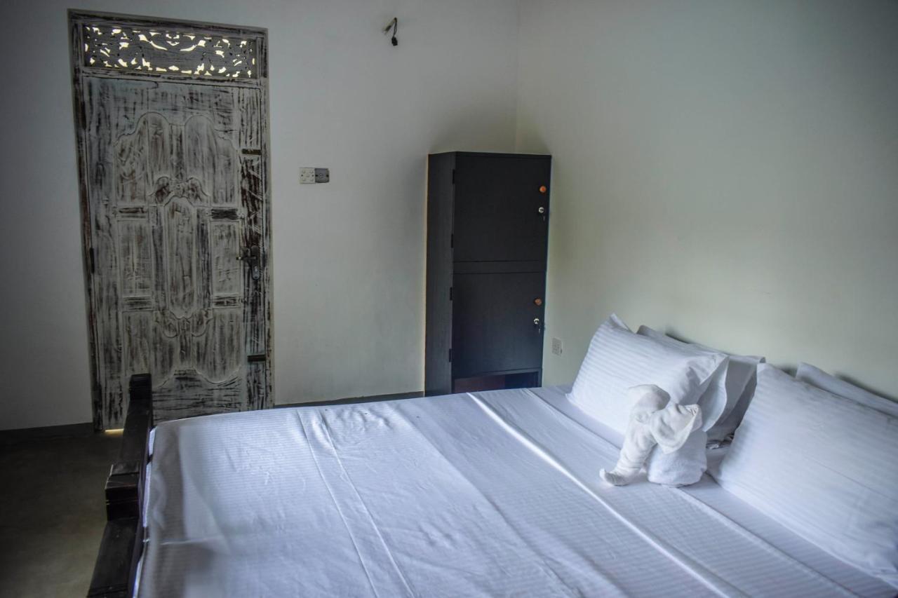 Bunk 15 Hiriketiya Hostel Dikwella Luaran gambar