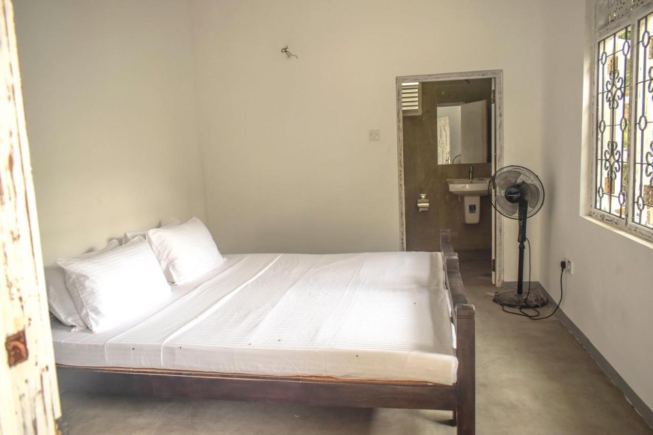 Bunk 15 Hiriketiya Hostel Dikwella Luaran gambar