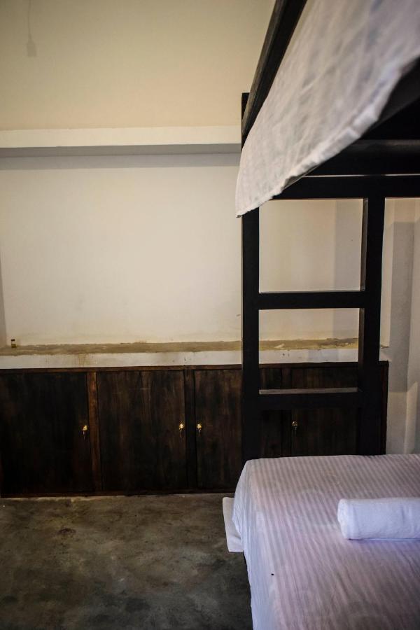 Bunk 15 Hiriketiya Hostel Dikwella Luaran gambar