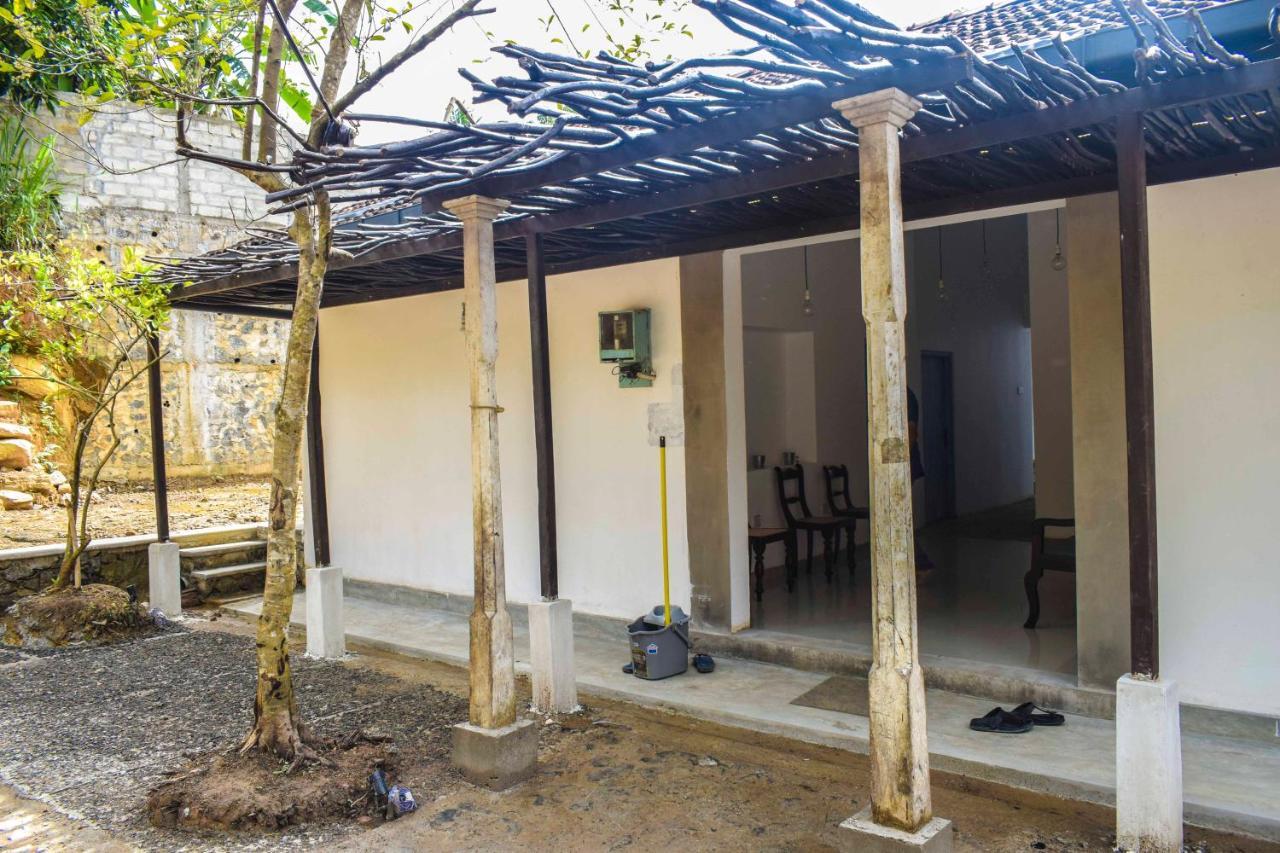 Bunk 15 Hiriketiya Hostel Dikwella Luaran gambar